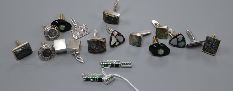 Nine assorted pairs of modern cufflinks.